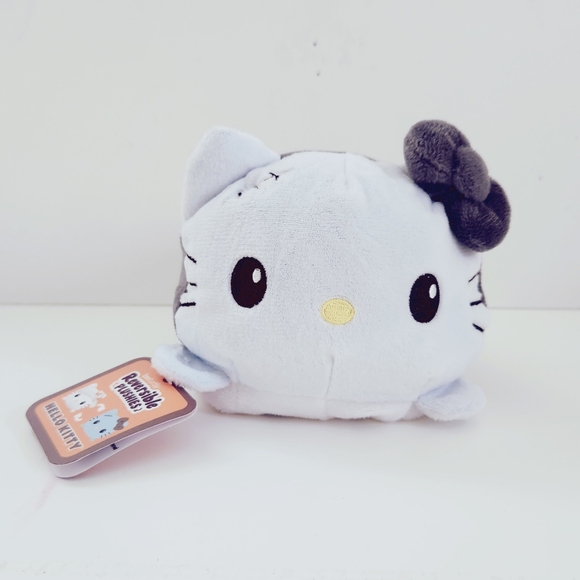 TeeTurtle Sanrio Hello Kitty Zombie & Mummy Reversible Plush - Picture 4 of 11